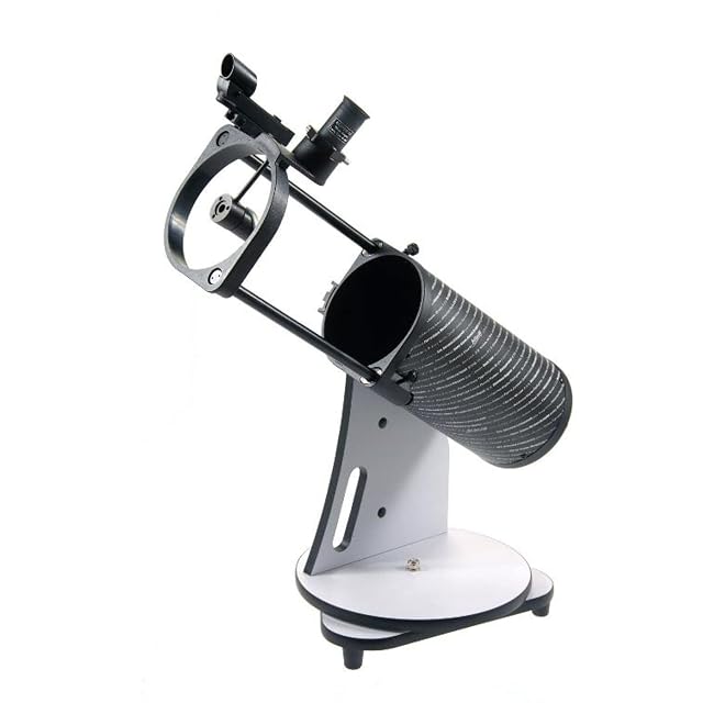 Sky-Watcher Heritage 130P FlexTube eingeschoben auf seiner Holzbox