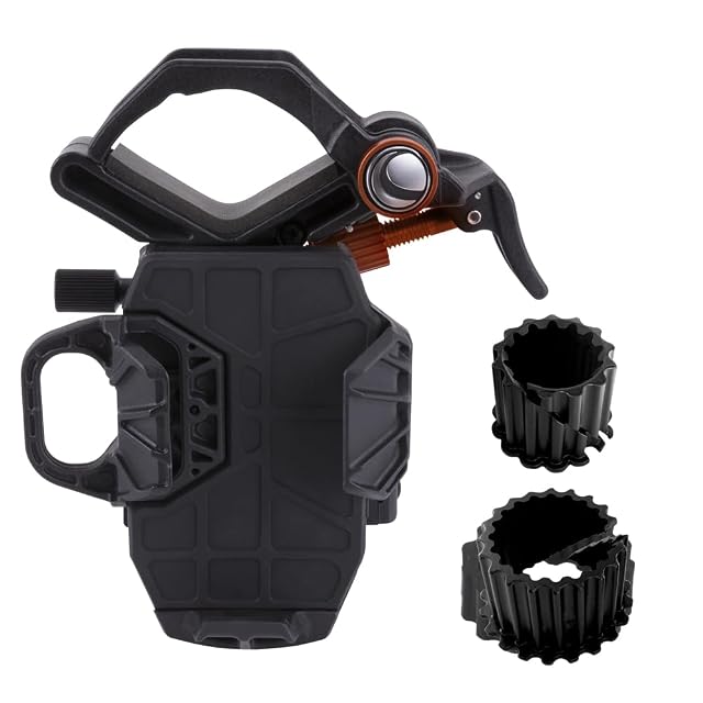 Celestron NexYZ Smartphone-Adapter mit drei Achsen an einem Okular